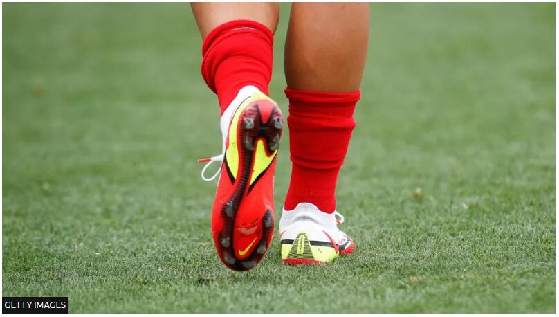 Nike and Adidas urged by MPs to promote female football boots
