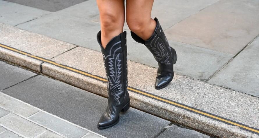 Cowboy boots are taking TikTok by storm, but how do you find the right pair for your feet? Experts explain