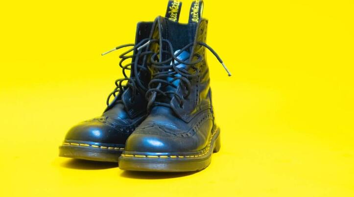 5 Best ’90s Fashion Trends, Per Style Experts